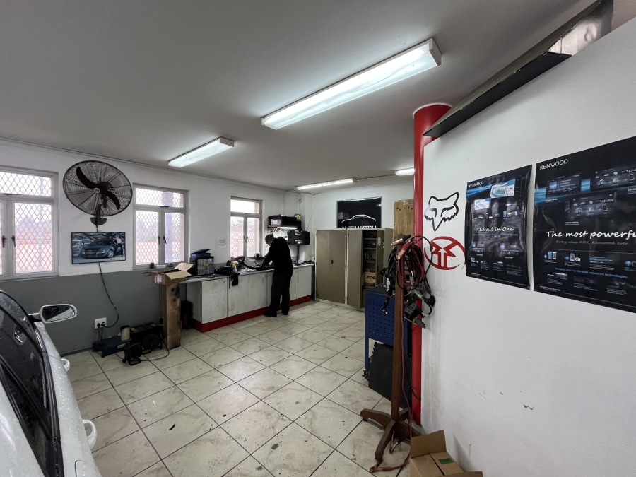 To Let commercial Property for Rent in Table View Western Cape